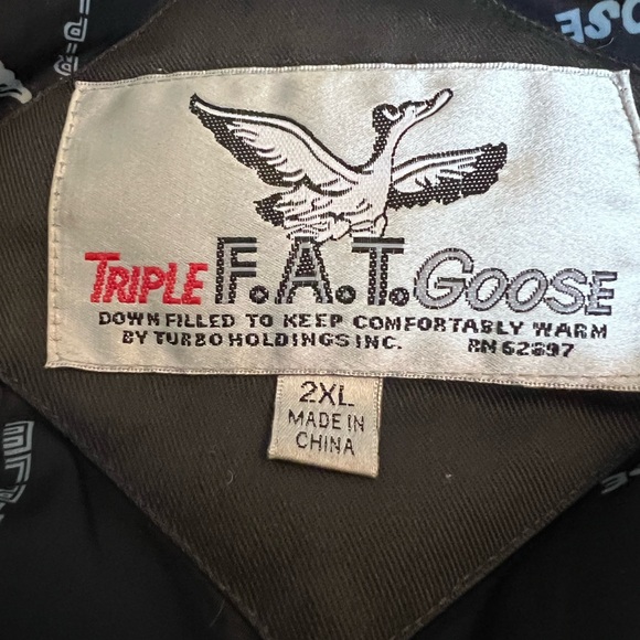 011: PerLoved Men's Gray Down-filled Fur-Trimmed Hood Bomber Jacket - Picture 7 of 13